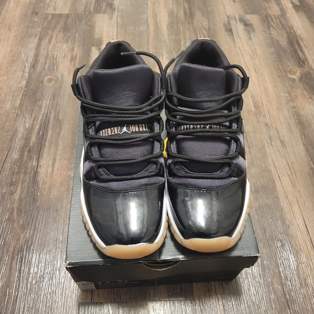 Air Jordan 11 Retro Low "Bleached Coral"